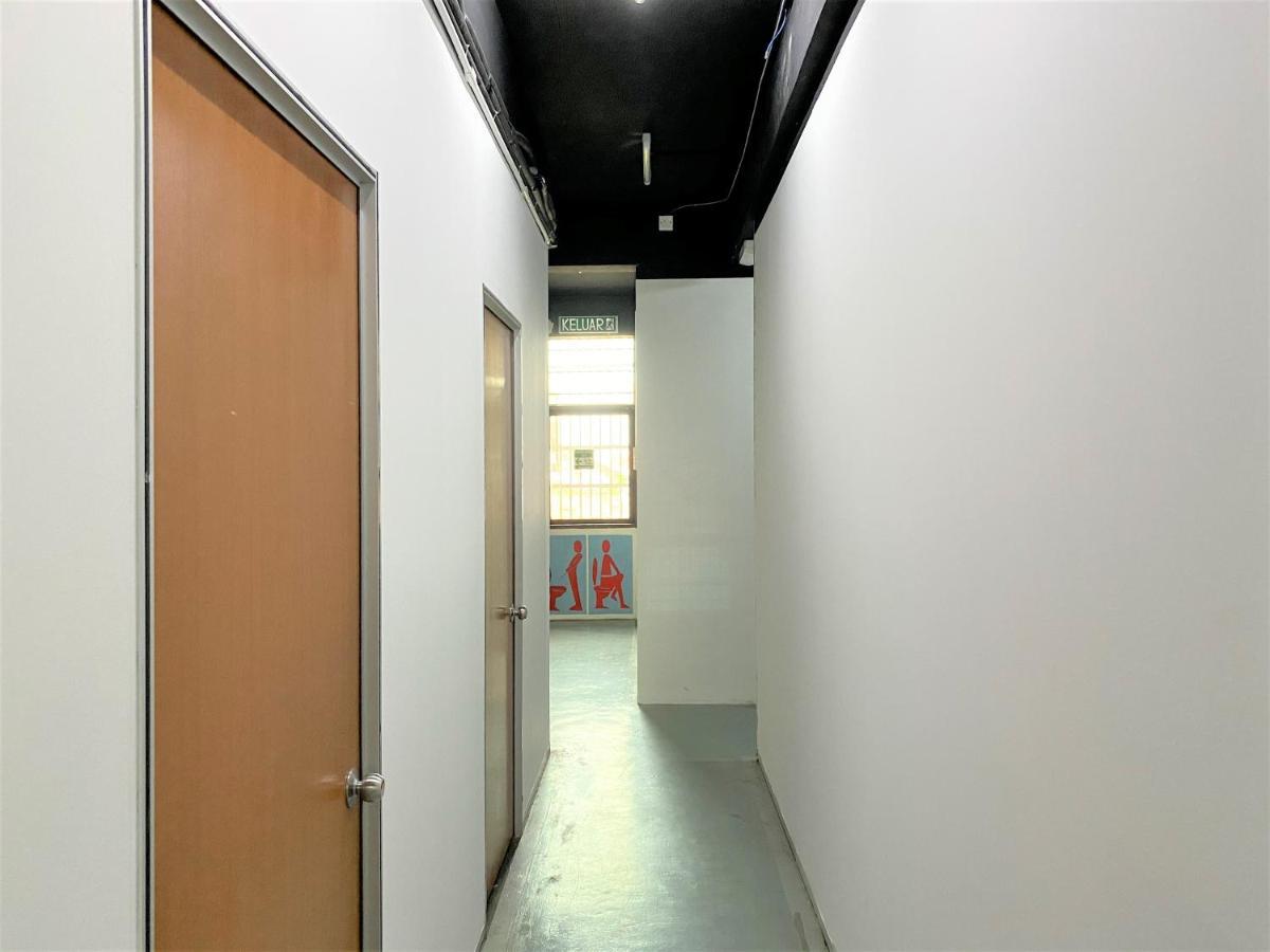 Spot On 90123 Rainbow Guest House George Town Exterior foto